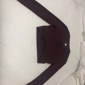 Lululemon cropped long sleep top